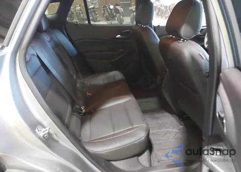 2025 Chevrolet Trax Fwd Activ z USA, uszkodzony, nr VIN KL77LKEP2SC140833